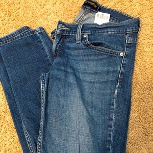 Levis 524 medium wash jeans